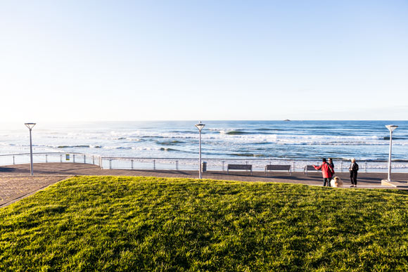 Rush hour on the Esplanade