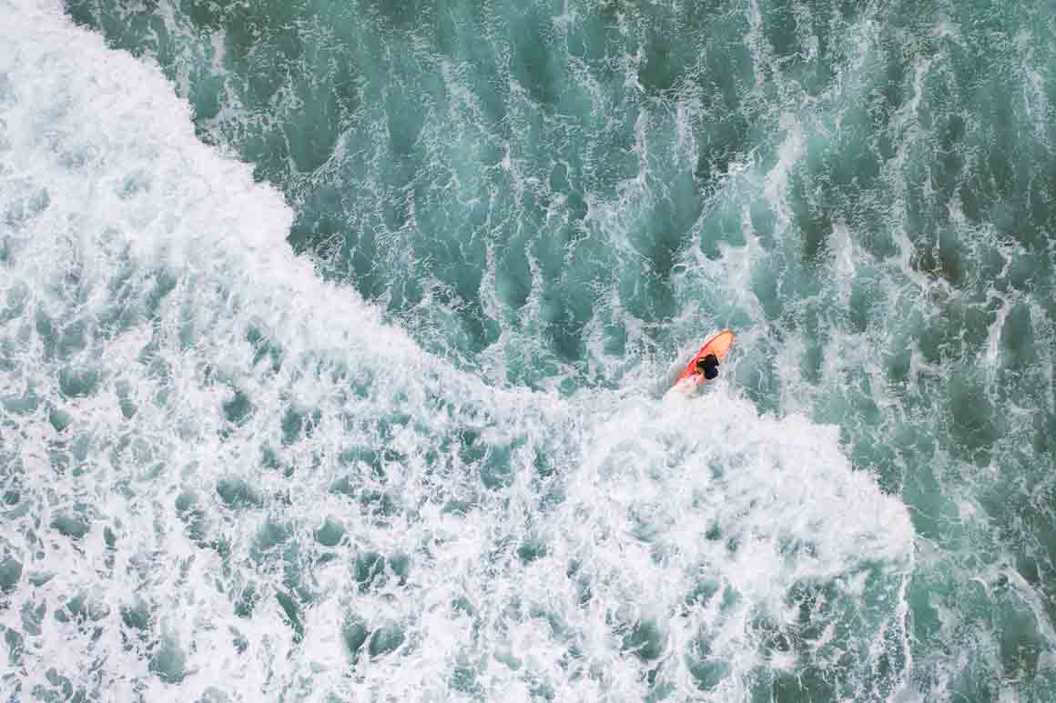Frothy reforms into the cove