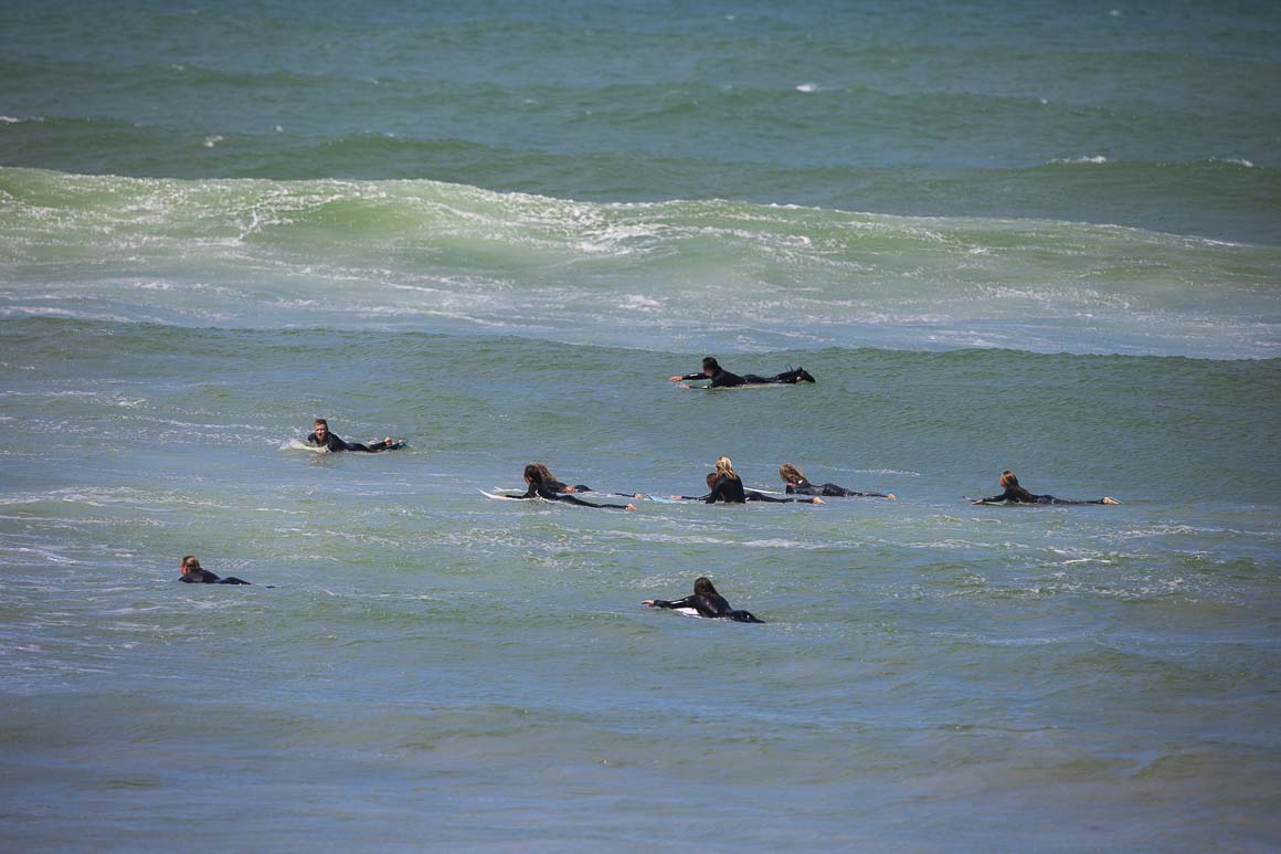 Swarm of grommets
