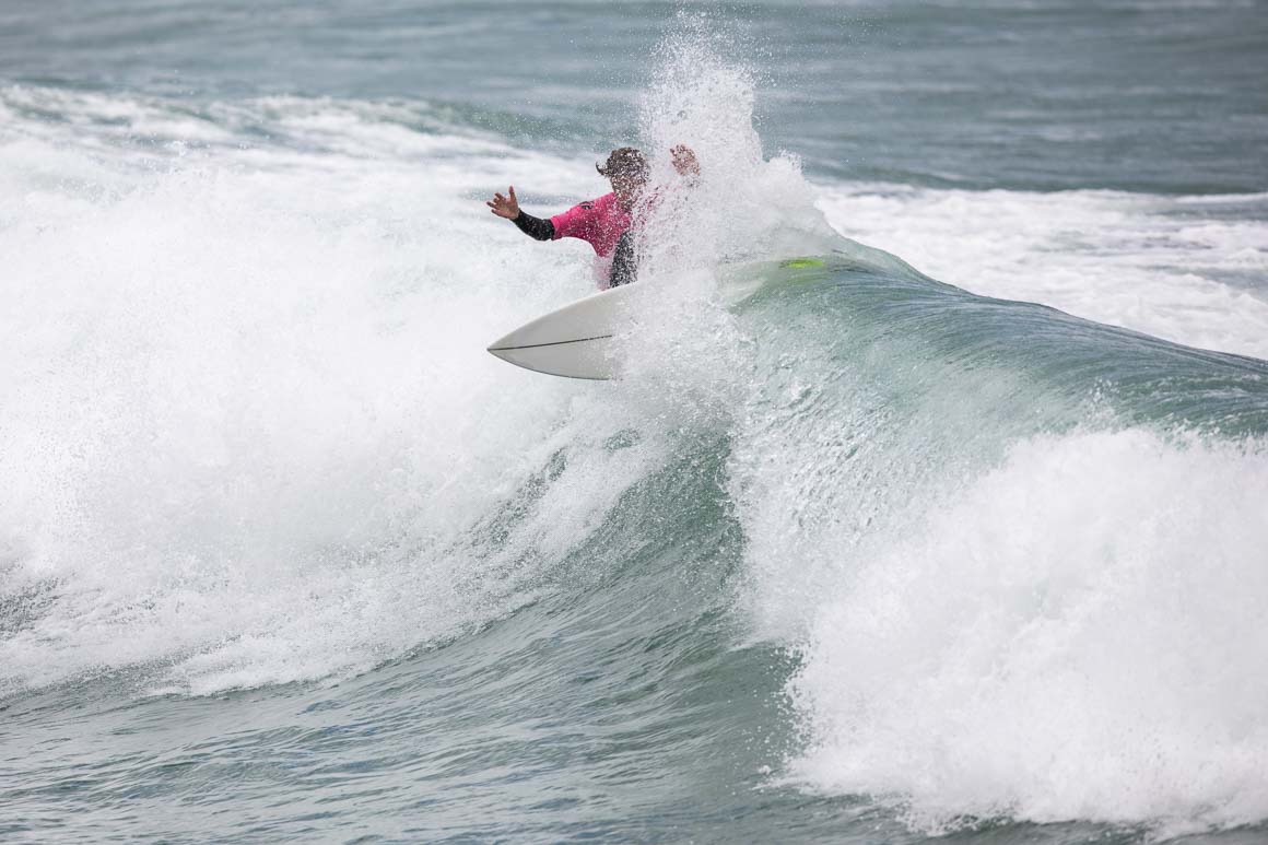Luke Rogers cracking the end section