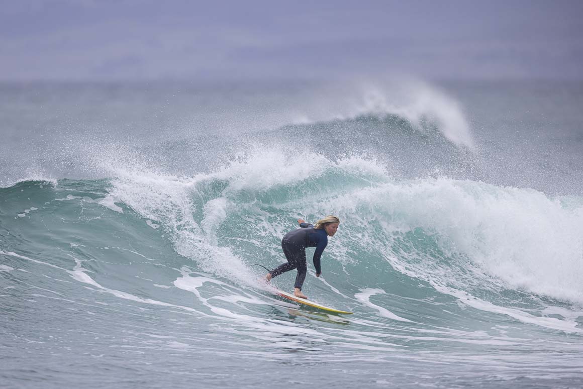 Keo carving in the wind